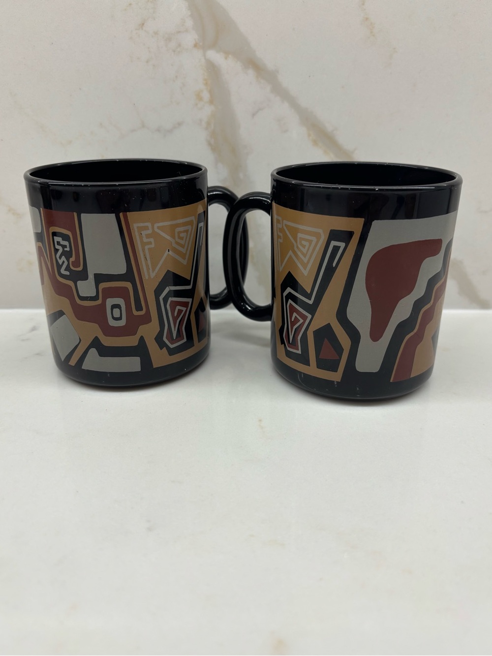 2 Vintage Arcoroc France Tampico Abstract Pattern on Black Glass Coffee Mugs